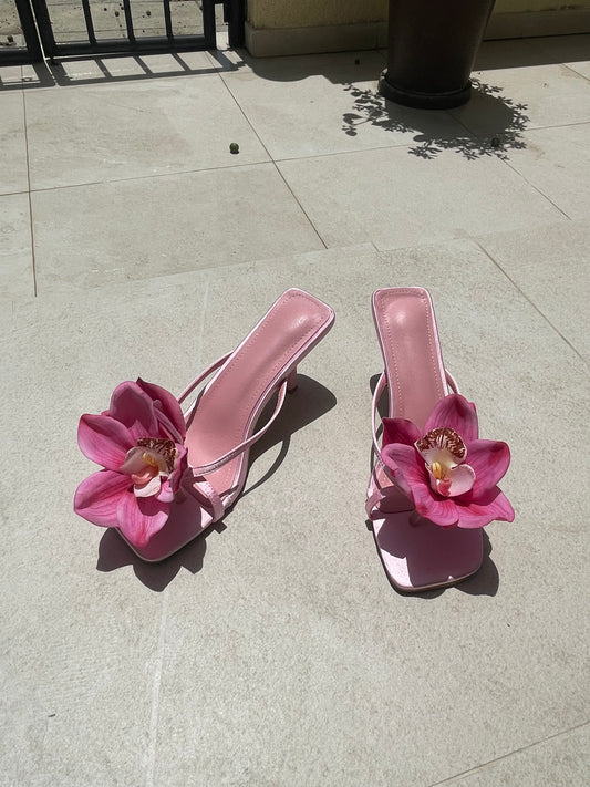 Angelina Light Pink Cymbidium Orchid Sandal
