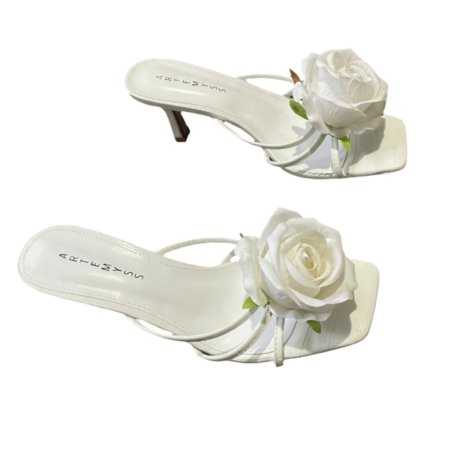 Alia White Rose Sandal