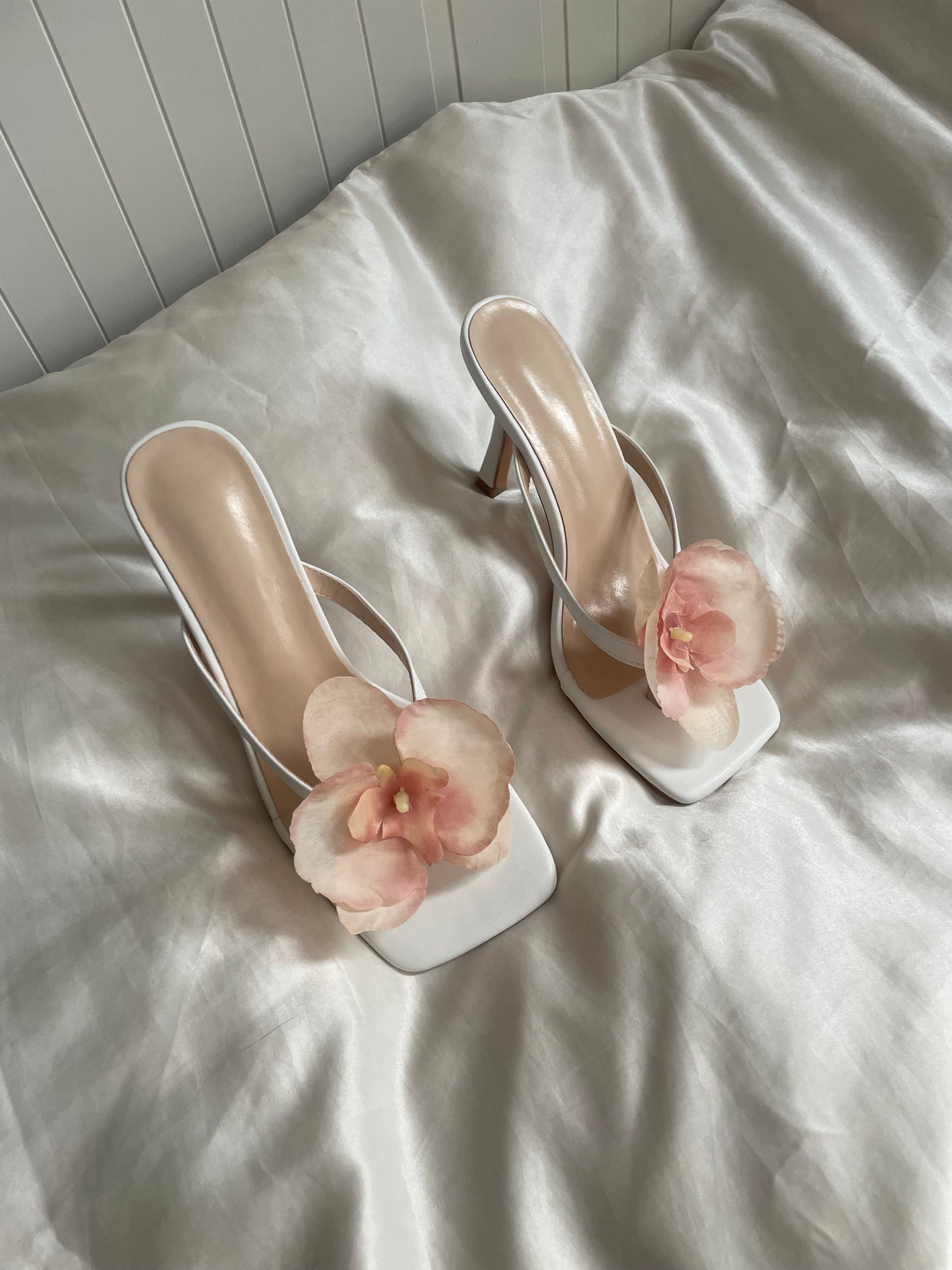 Blush Orchid 🌸 (bigger shoe sizes)