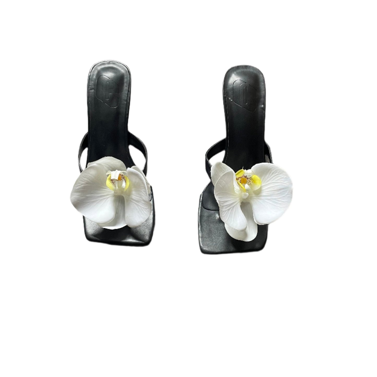 Artemis White Orchid Thong Sandal