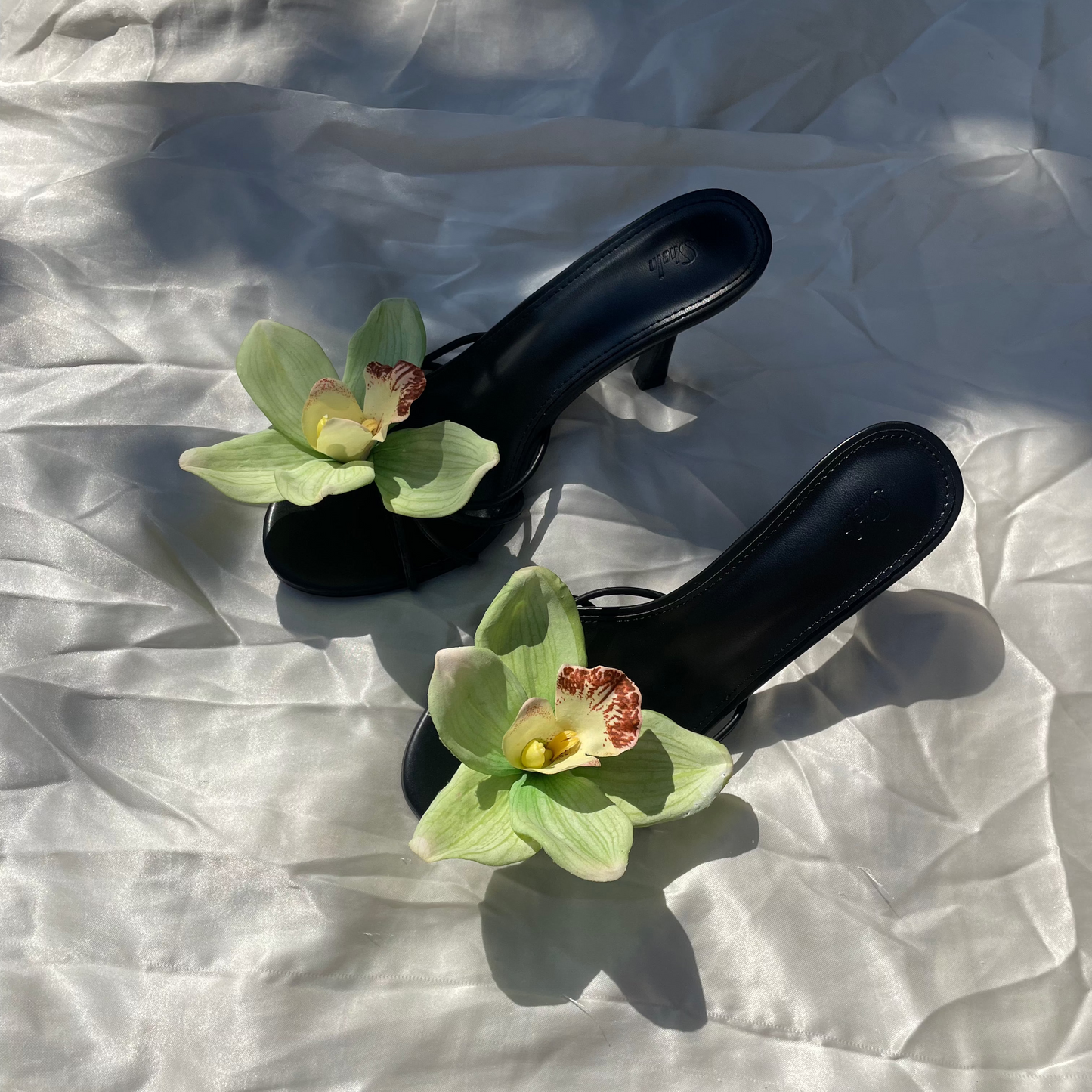 Joline Light Green Cymbidium Orchid Sandal