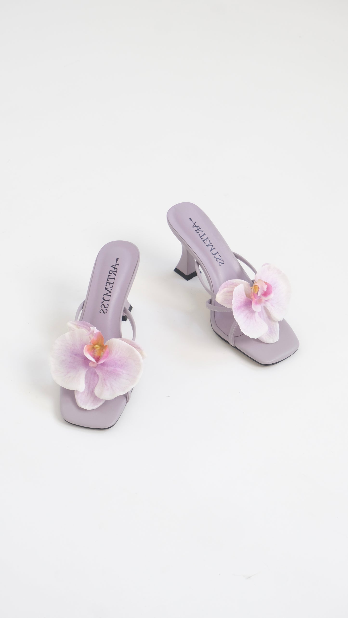 Genevive Mule