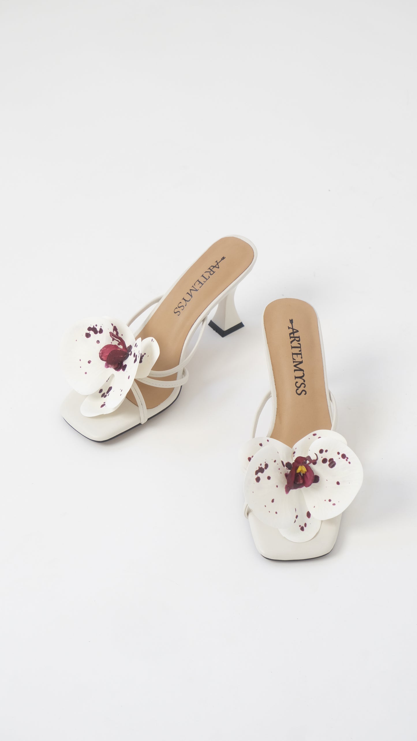 Joi Red and White Spotted Mule