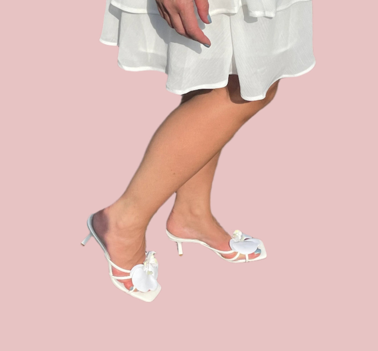 Artemis White Sandal