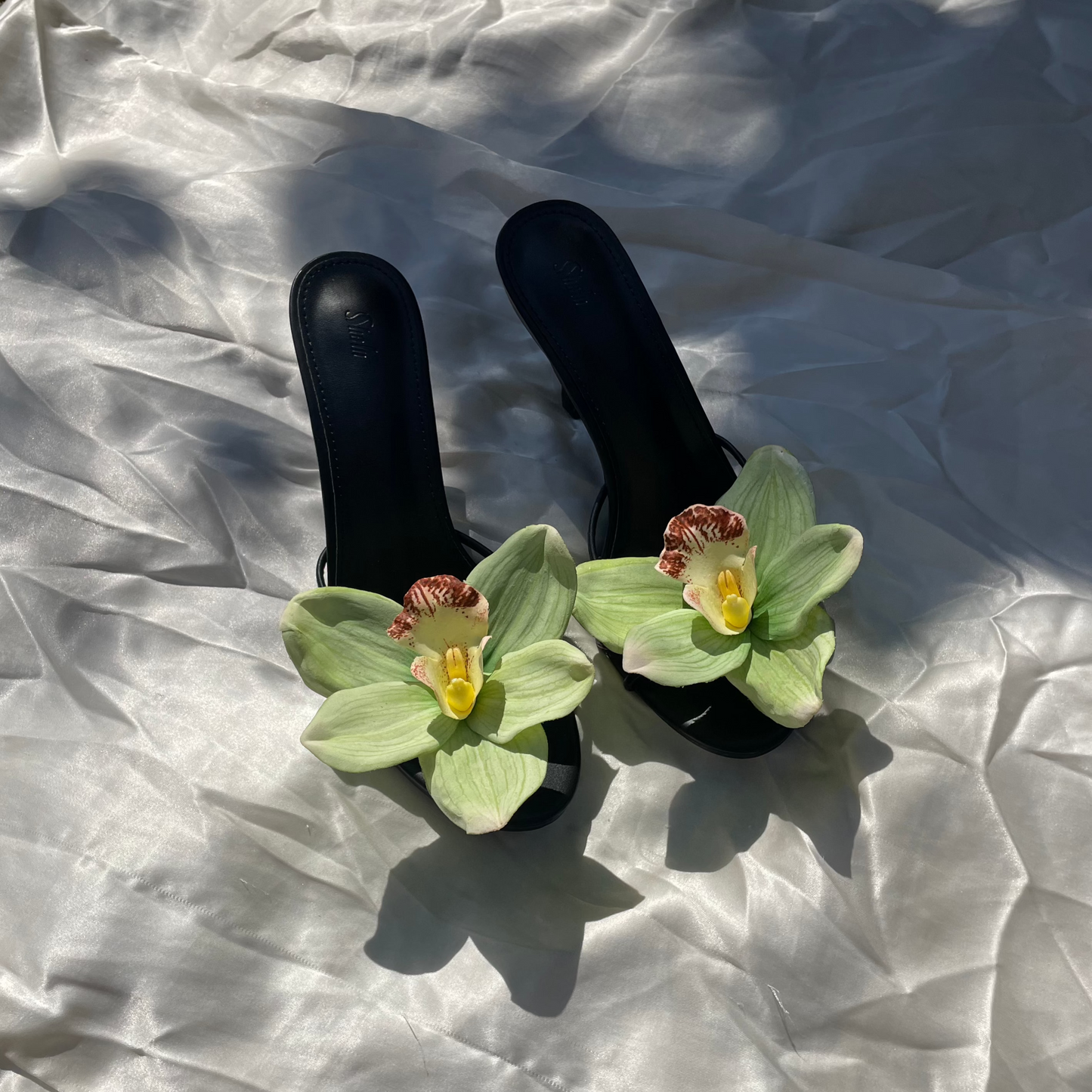 Joline Light Green Cymbidium Orchid Black Sandal