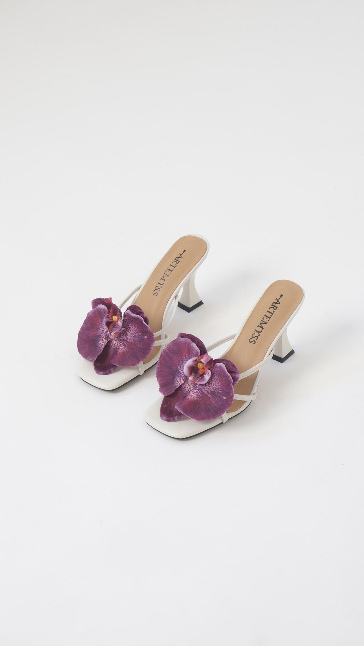 Lily Mule